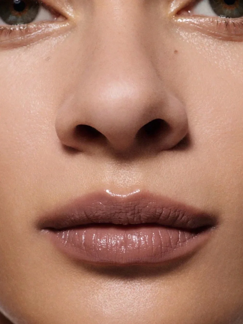 NWOT Victoria Beckham Posh Lipstick in Pose - Mid Toned Mauve Shade
